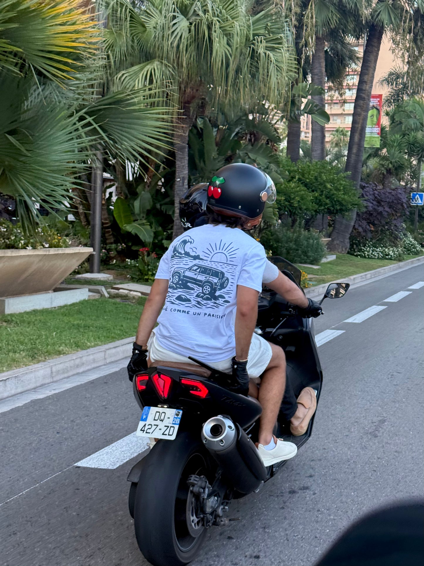 T-shirt garé comme un parisien Defender